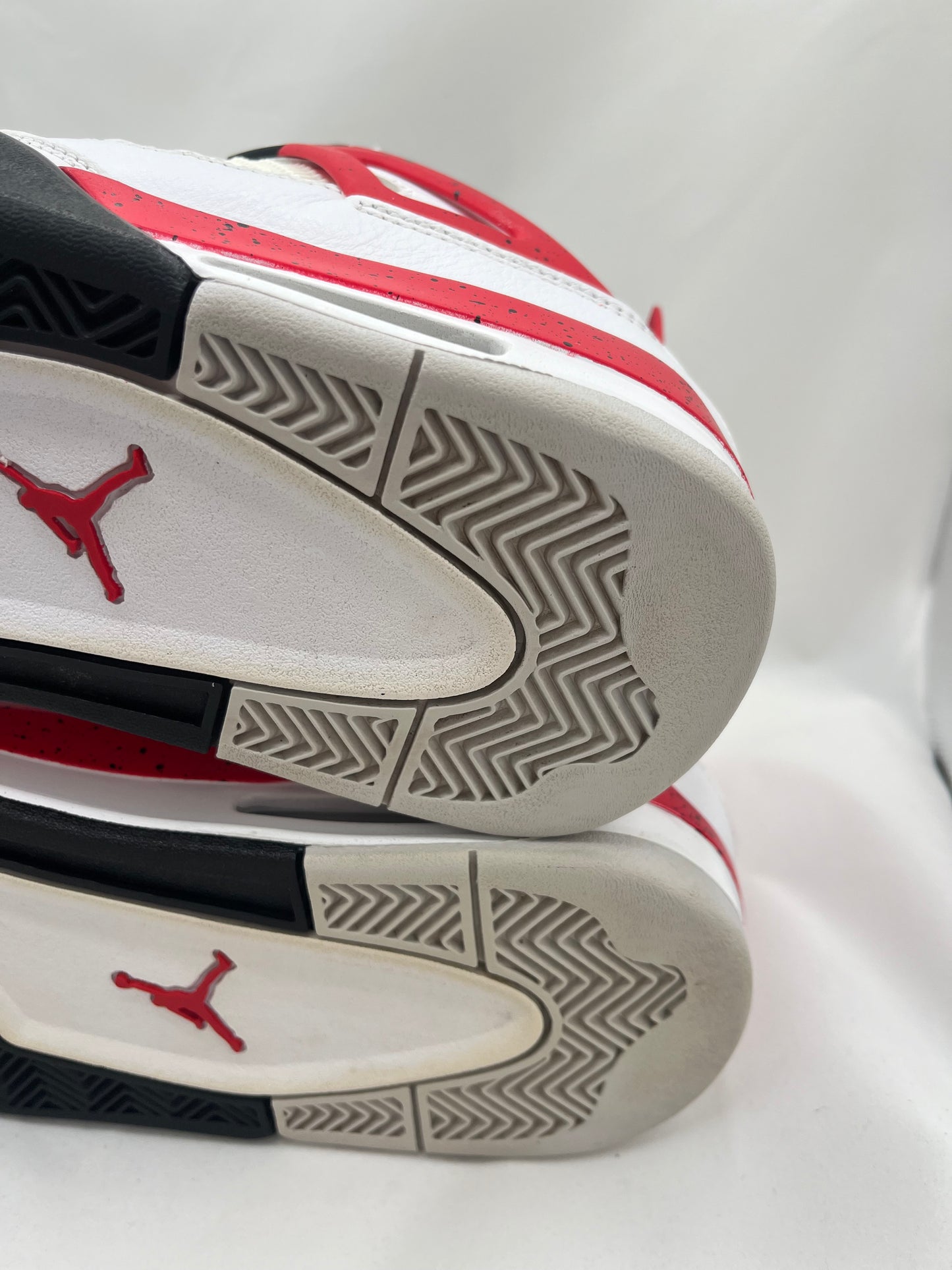 Jordan 4 ‘Red Cement’