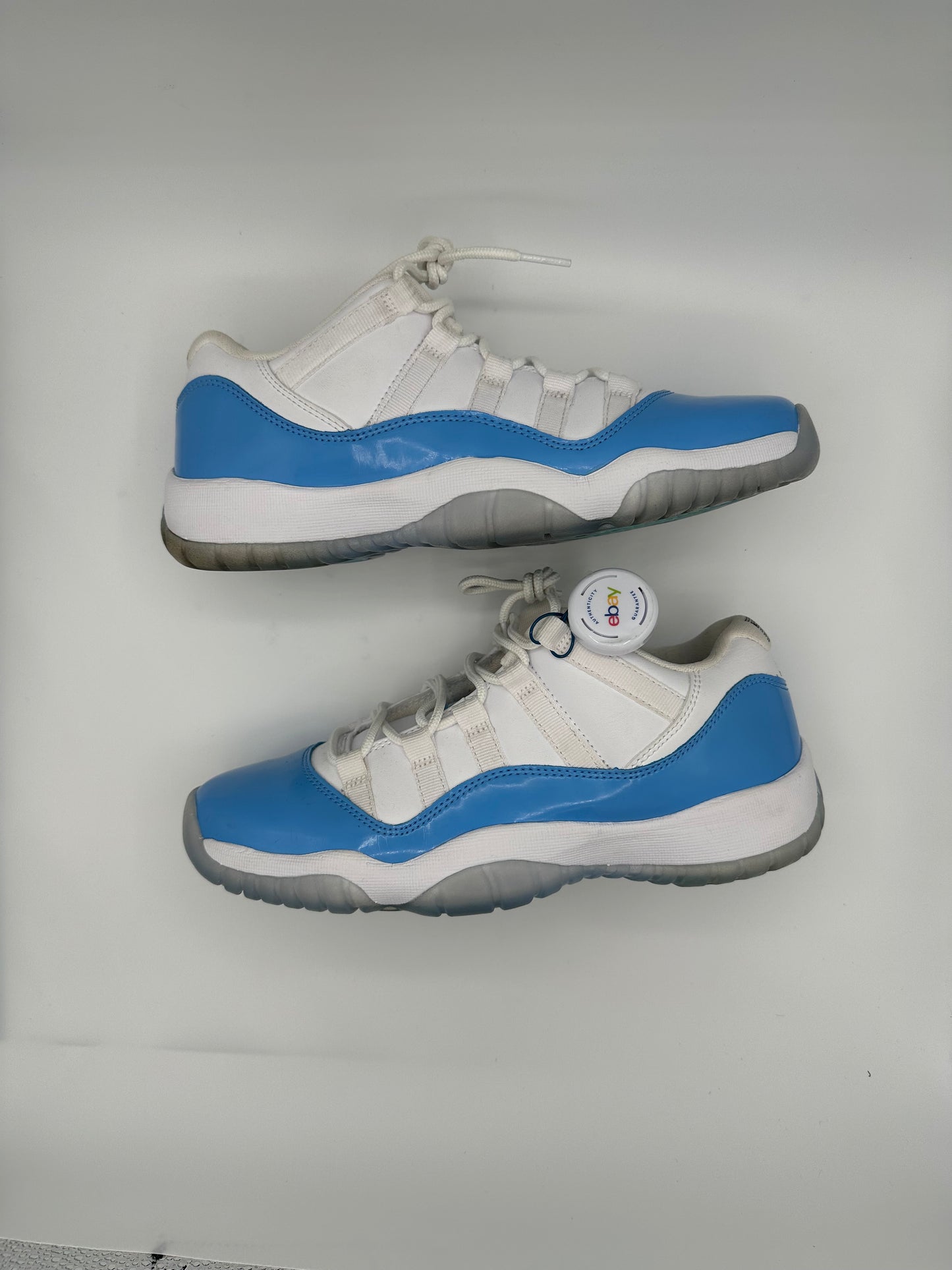 Air Jordan 11 Retro Low GS 'UNC'