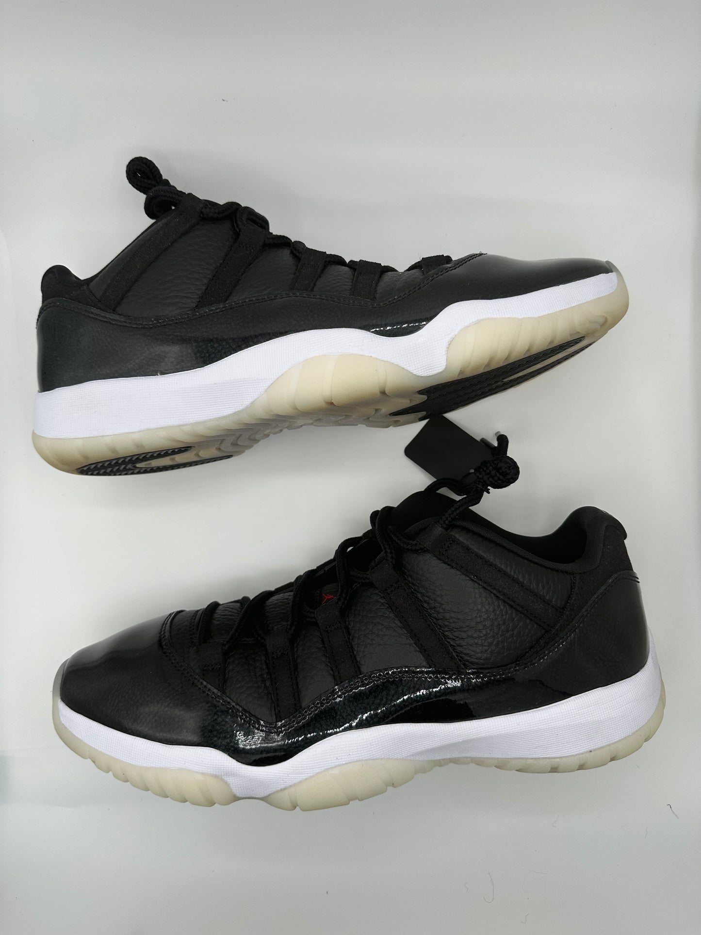 Jordan 11 Low '72-10'